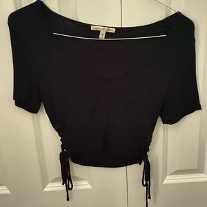 Black Express Cropped Scrunched T-Shirt
